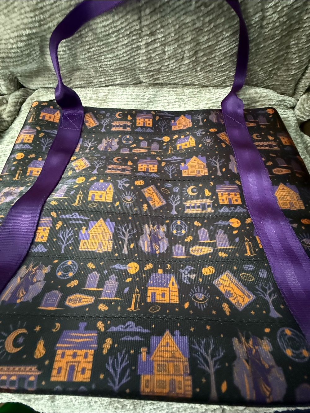 2023 Disney Parks Harveys Halloween Hocus Pocus Sanderson Poster Tote Purse - Picture 4 of 11